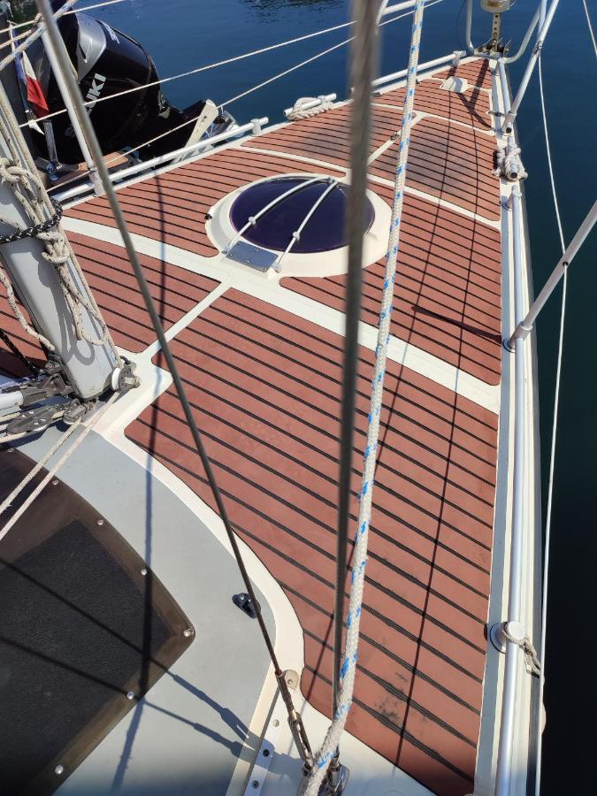 Отель Bateau A Quai St Raphael, 4 Couchages , Voilier Etap 28I Сен-Рафаэль Экстерьер фото